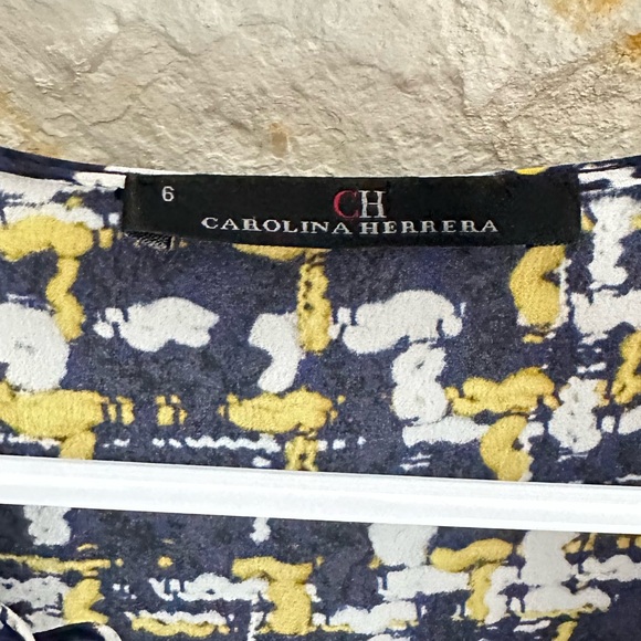 Carolina Herrera Blue Yellow Silk long sleeve Abstract Blouse - Picture 4 of 7
